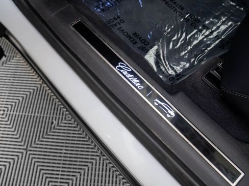 Certified 2025 Cadillac Lyriq Luxury w/ LPO, Floor Liner Package image 20