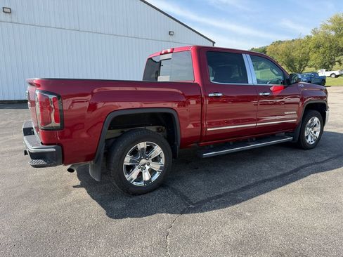 Used 2018 GMC Sierra 1500 SLT AWD/4WD image 3