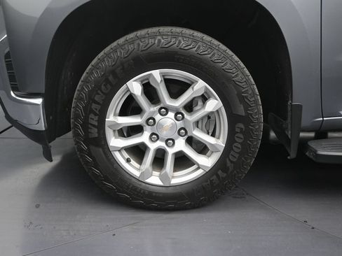 Used 2021 Chevrolet Silverado 1500 LT w/ All Star Edition Plus RWD image 9