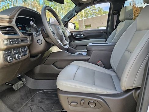 Used 2024 Chevrolet Tahoe Z71 w/ Off-Road Capability Package image 14