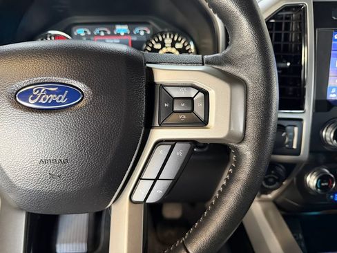 Used 2020 Ford F150 Lariat w/ Equipment Group 502A Luxury AWD/4WD image 19