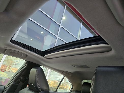 Used 2023 Toyota Corolla XLE image 17