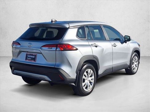 Certified 2024 Toyota Corolla Cross L image 5