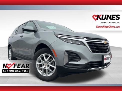 Used 2023 Chevrolet Equinox LT image 1