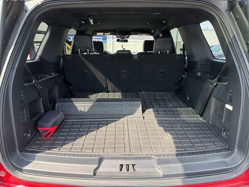 Used 2020 Ford Expedition XLT w/ Equipment Group 202A AWD/4WD image 9