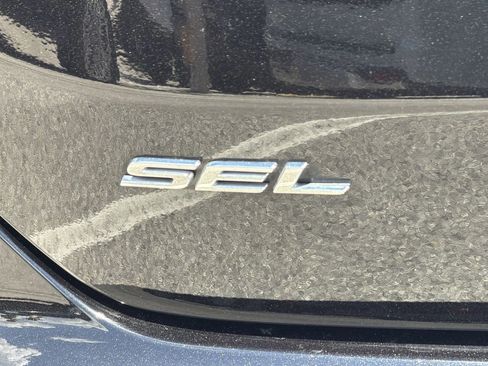 Used 2023 Ford Edge SEL w/ Convenience Package AWD/4WD image 10