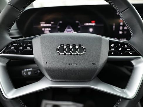 New 2025 Audi Q5 Premium Plus image 32