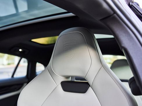 Used 2025 Porsche Panamera 4 w/ Premium Package image 50