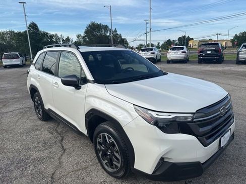 Used 2025 Subaru Forester Premium w/ Convenience Package #1 AWD/4WD image 11