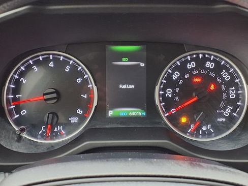 Used 2022 Toyota RAV4 LE FWD image 20