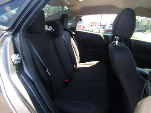 Used 2019 Ford Fiesta SE FWD image 21