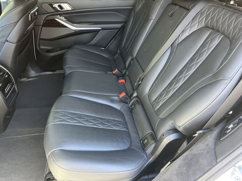 Used 2023 BMW X7 xDrive40i image 22