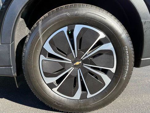 New 2026 Chevrolet Blazer EV LT image 16