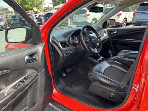 Used 2019 Dodge Journey Crossroad FWD image 14