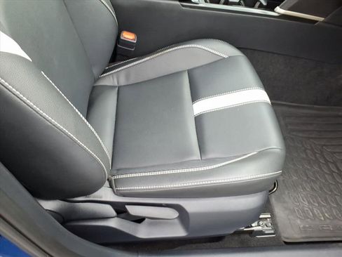 Certified 2025 Toyota Camry SE image 18