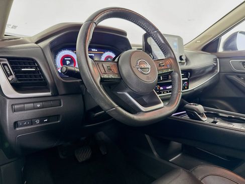Used 2023 Nissan Rogue Platinum FWD image 22