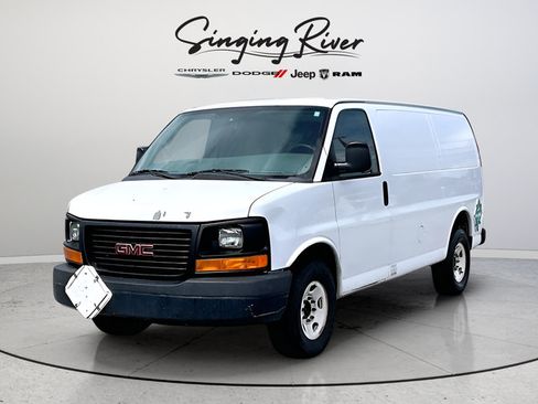 Used 2012 GMC Savana 2500 RWD image 3