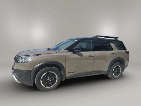 Used 2023 Nissan Pathfinder Rock Creek AWD/4WD image 2