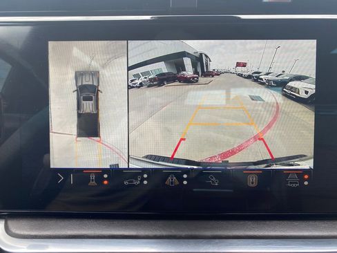 Used 2024 GMC Sierra 2500 Denali Ultimate AWD/4WD image 22