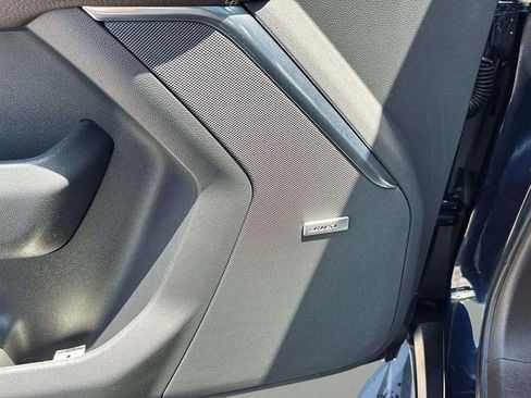 Used 2021 GMC Yukon Denali w/ Advanced Technology Package image 12