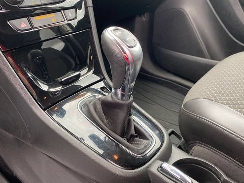 Used 2018 Buick Encore Preferred AWD/4WD image 14