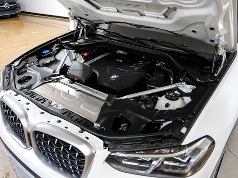 Used 2025 BMW X4 xDrive30i image 51