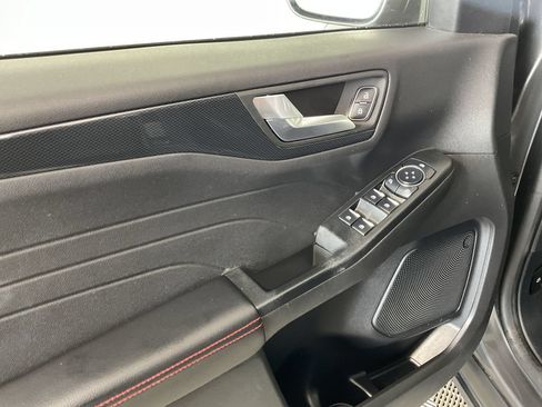 Used 2025 Ford Escape ST-Line AWD/4WD image 16