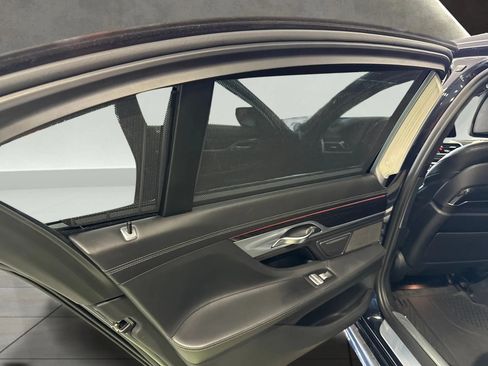 Used 2018 BMW 750i xDrive AWD/4WD image 16