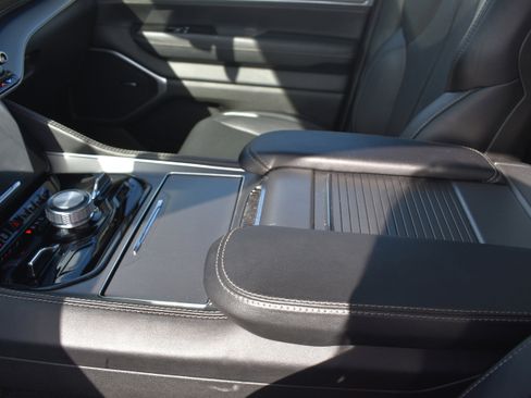 Used 2024 Jeep Wagoneer Series II w/ Convenience Group I image 23