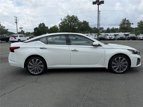 Used 2023 Nissan Altima 2.5 SL AWD/4WD image 30