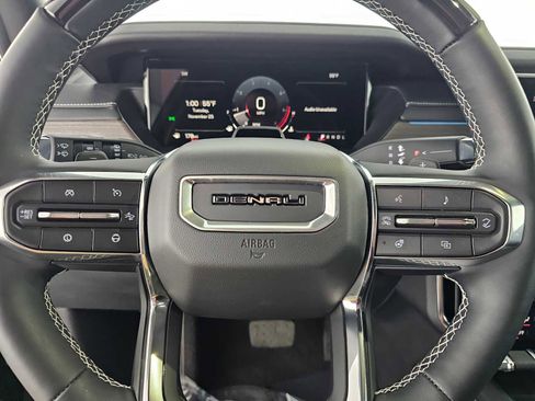 Used 2025 GMC Acadia Denali w/ Super Cruise Package image 24