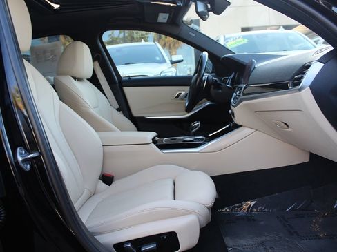Used 2019 BMW 330i Sedan w/ Driving Assistance Package RWD image 14