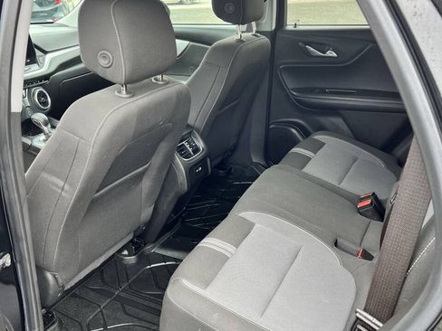 Used 2024 Chevrolet Blazer LT w/ Convenience Package FWD image 14
