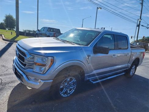 Used 2022 Ford F150 XLT w/ XTR Package image 3