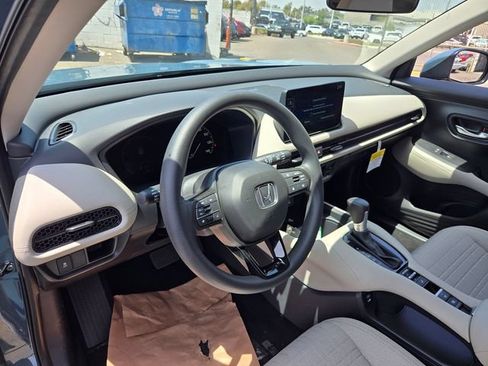 New 2027 Honda HR-V LX image 8