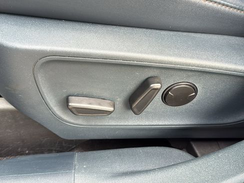 Used 2023 Ford Maverick Lariat w/ Equipment Group 500A Standard image 14