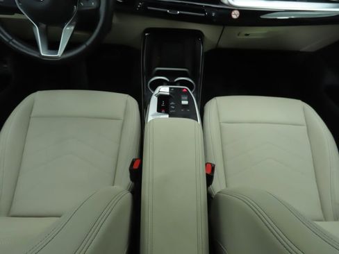 Used 2023 BMW X1 xDrive28i AWD/4WD image 17