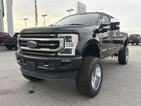 Used 2021 Ford F250 Platinum image 2