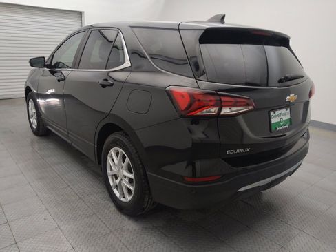 Used 2022 Chevrolet Equinox LT w/ Driver Convenience Package image 5