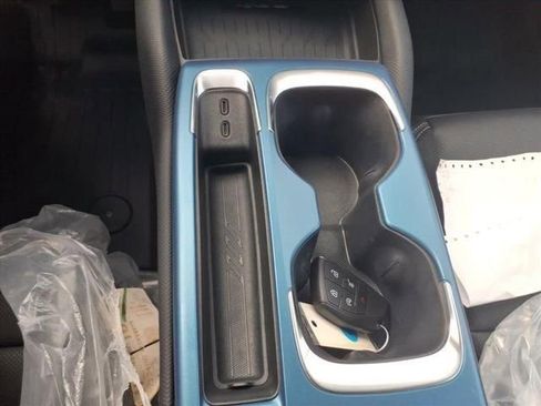 New 2025 Chevrolet Equinox EV LT w/ Convenience Package II AWD/4WD image 14