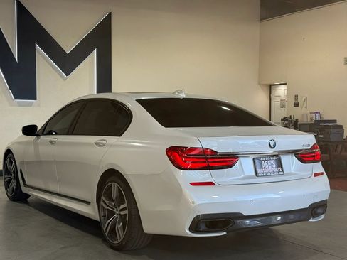 Used 2016 BMW 740i RWD image 7