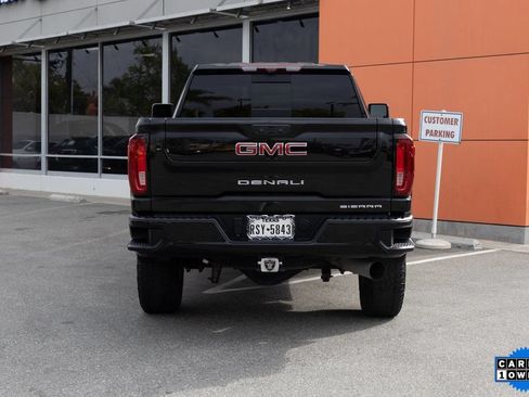 Used 2022 GMC Sierra 2500 Denali w/ Denali Black Diamond Edition AWD/4WD image 9