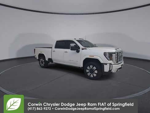Used 2024 GMC Sierra 2500 Denali w/ Denali Reserve Package image 3
