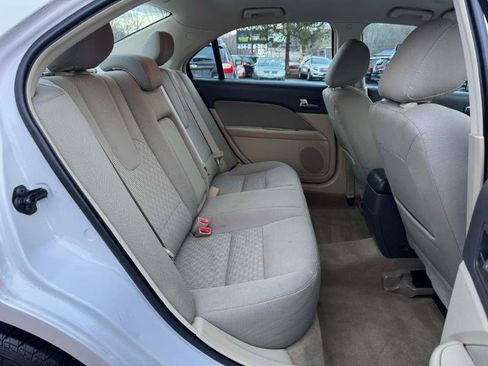Used 2012 Ford Fusion SE image 16