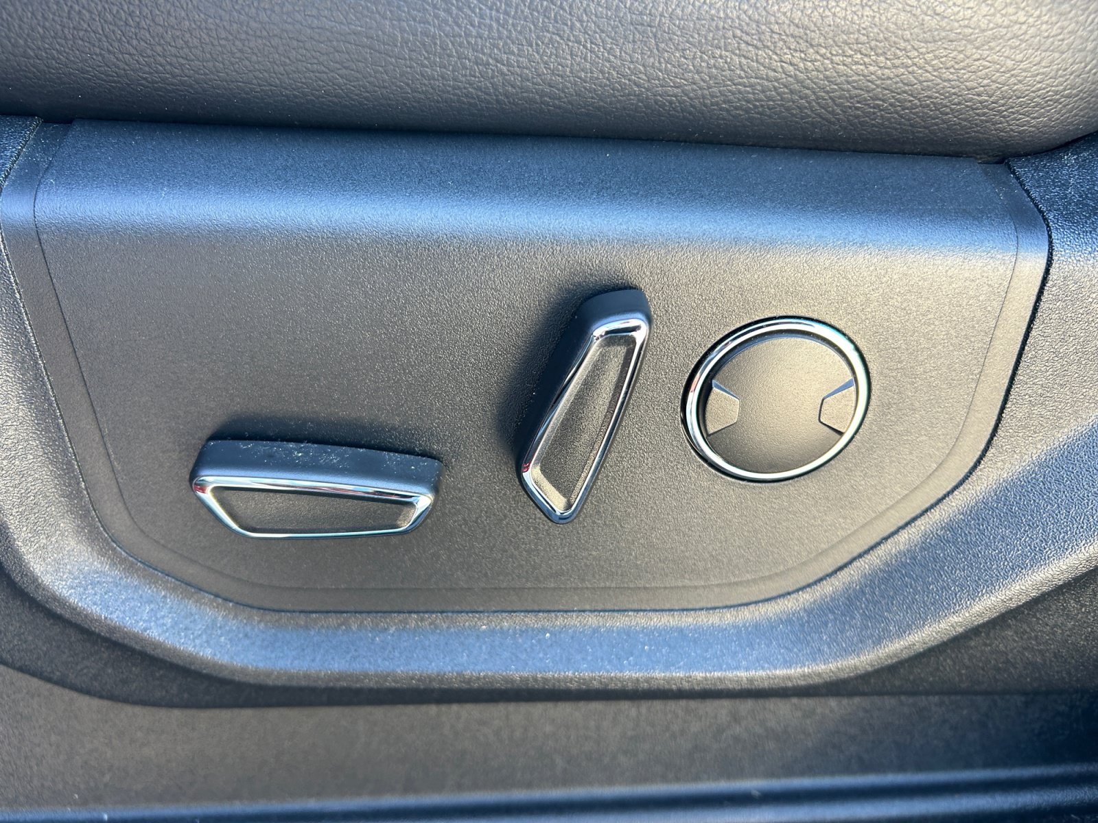 Used 2019 Ford F250 Lariat w/ Chrome Package AWD/4WD image 11