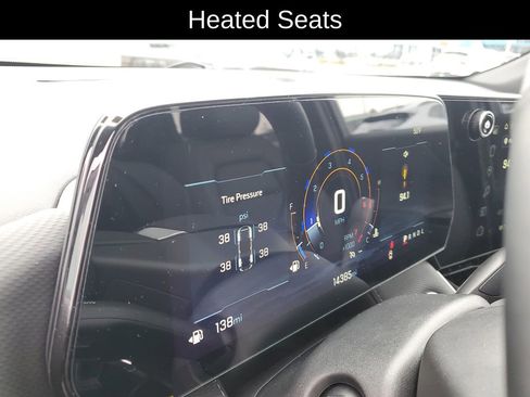 Used 2025 Chevrolet Equinox LT w/ Convenience Package II image 12