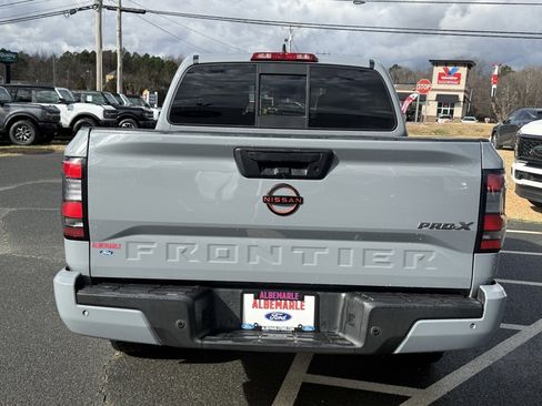 Used 2022 Nissan Frontier Pro-X w/ Technology Package image 4