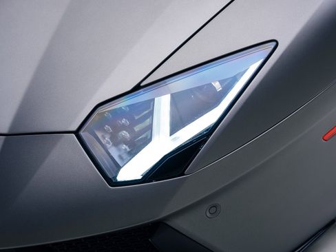 Used 2015 Lamborghini Aventador LP 700-4 image 12