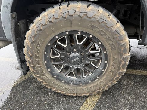 Used 2013 Ford F150 FX4 w/ Mid Equipment Group AWD/4WD image 5