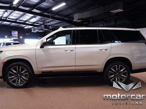 Used 2021 Cadillac Escalade Sport RWD image 4